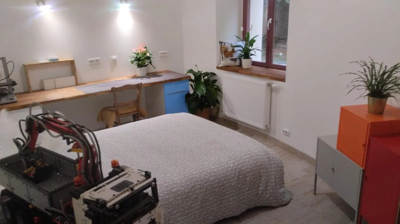 Chambre Avec Grand Bureau Sdb Partagee Chavagne 0*,  France